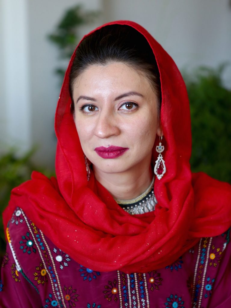 Roh Yakobi reçoit Shaharzad Akbar (RAWADARI) : "Les talibans ont une vision pour l'Afghanistan"