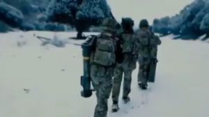 Le Pakistan affirme que ses opposants armés ont eu accès à des armes lourdes