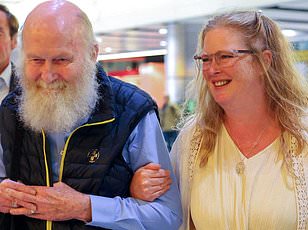 Une image contenant Visage humain, habits, personne, Barbe humaine

Le contenu généré par l'IA peut être incorrect.