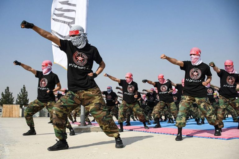 Le chaos en Iran annonce des problèmes pour les talibans