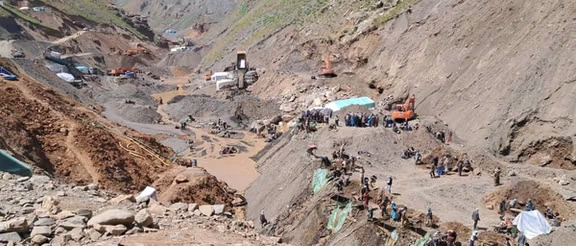 Kandahar renforce son emprise alors que des rivaux talibans se disputent les mines du Badakhshan
